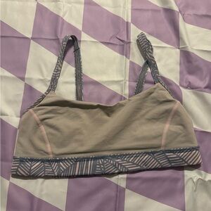 Lululemon Light Support Strappy Sports Bra - Size 6